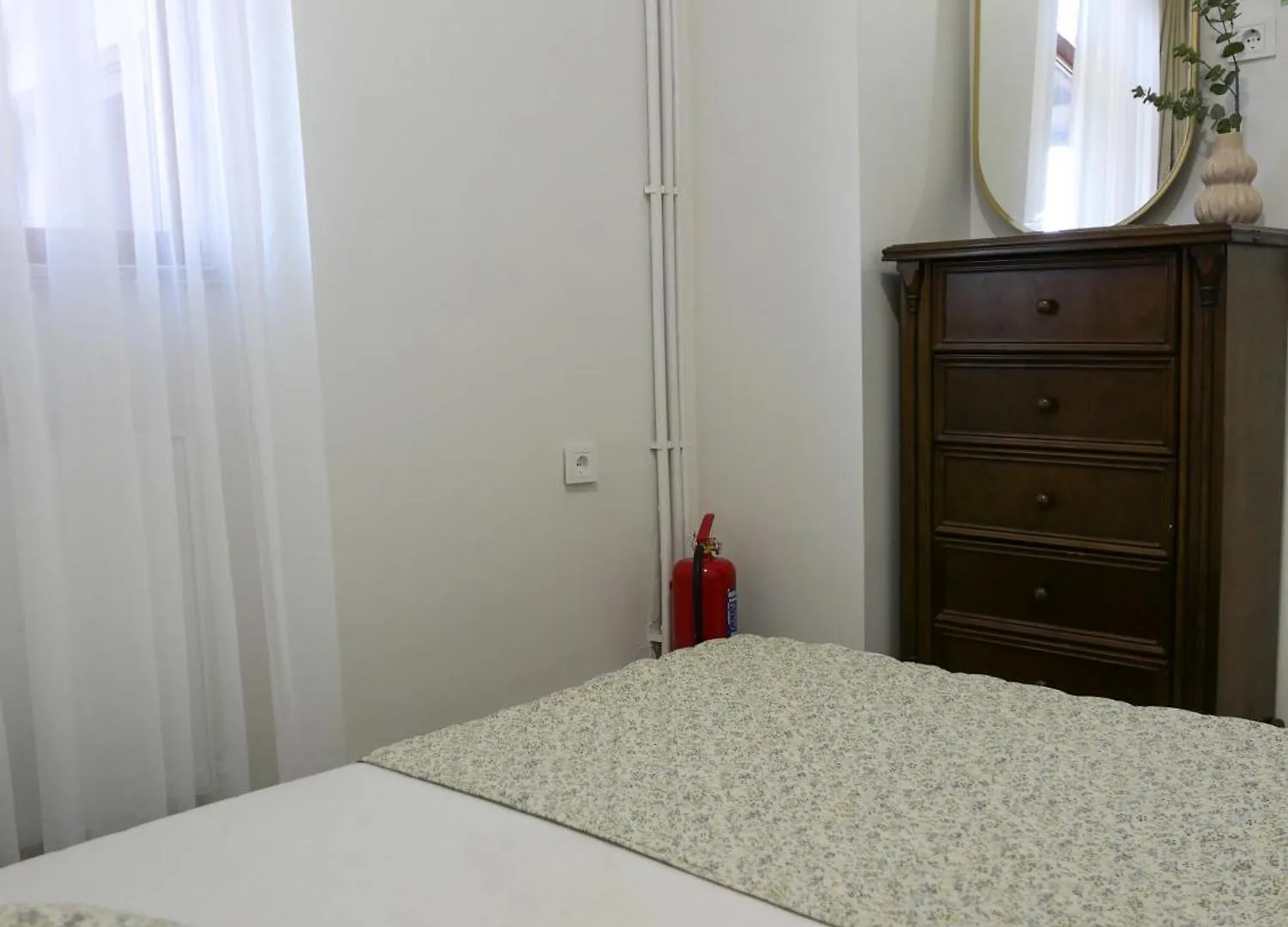 Central 3 Story 5 Bedroom Home With Terrace By Tram Istanbul Villa